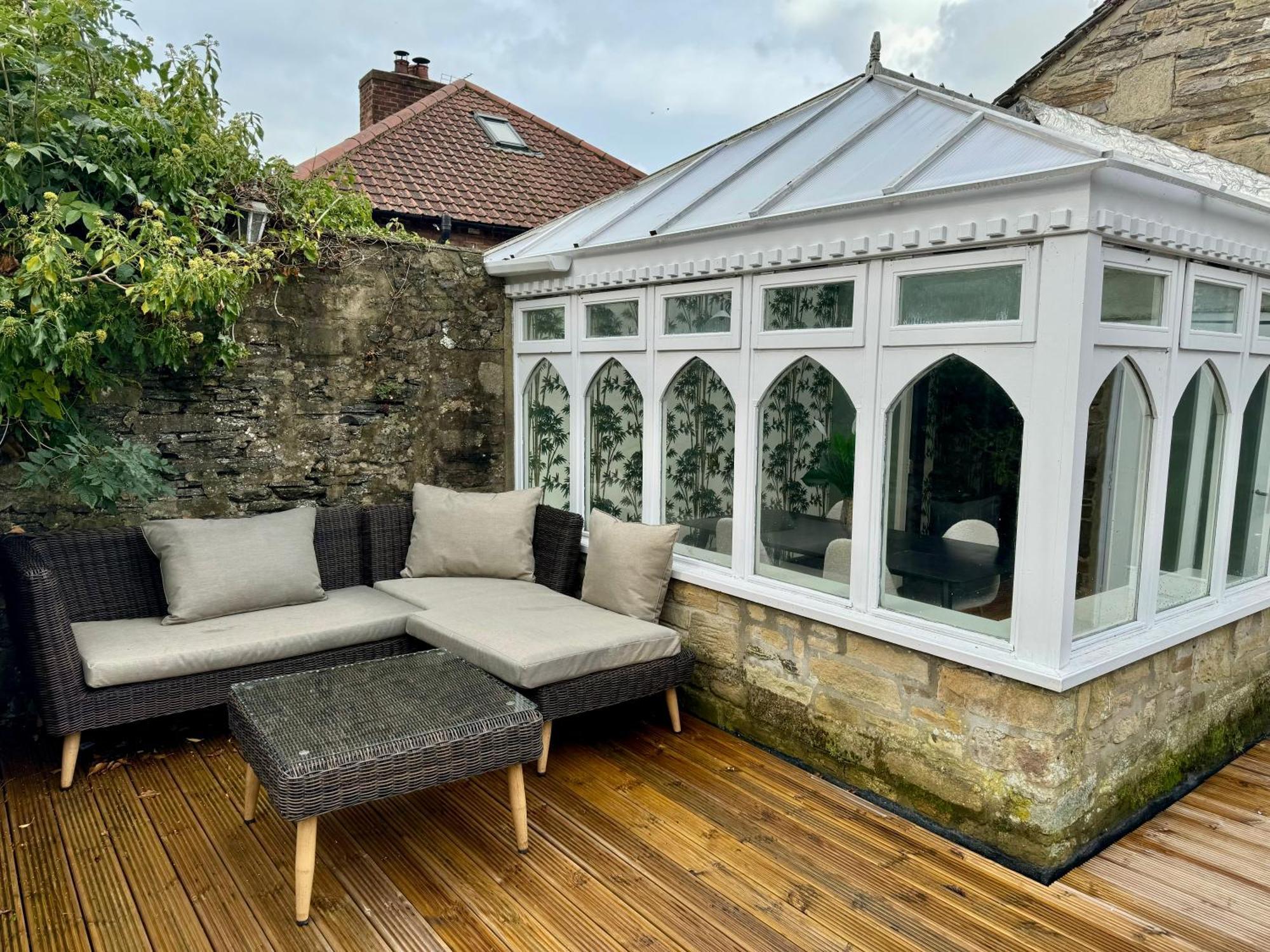 The Coach House On Love Lane - 3 Stunning Apartments In The Yorkshire Dales Leyburn Buitenkant foto